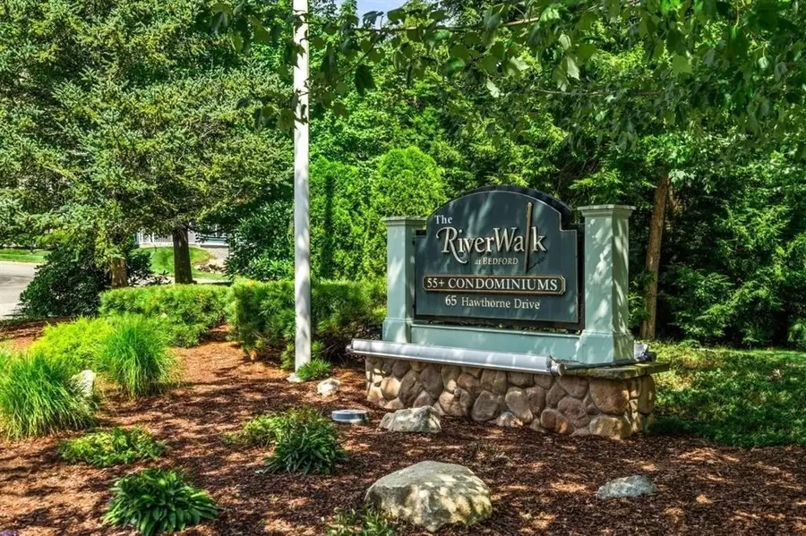 65 Hawthorne Drive #316, Bedford, NH 03110 - #3