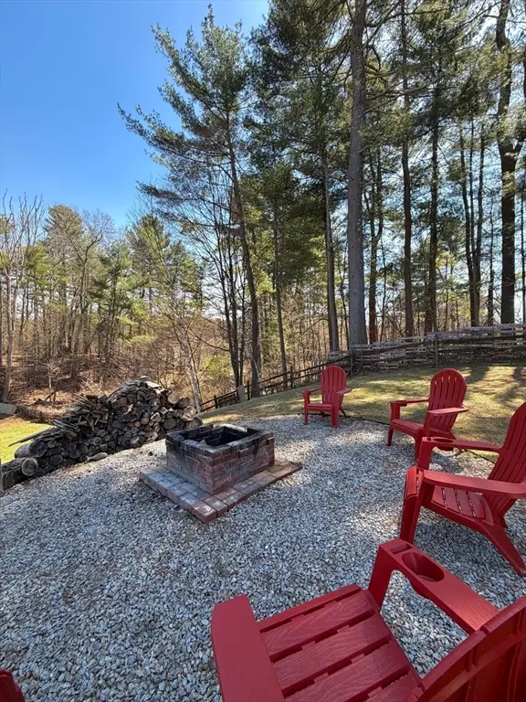 261 Greenwich Rd, Ware, MA 01082 - #3