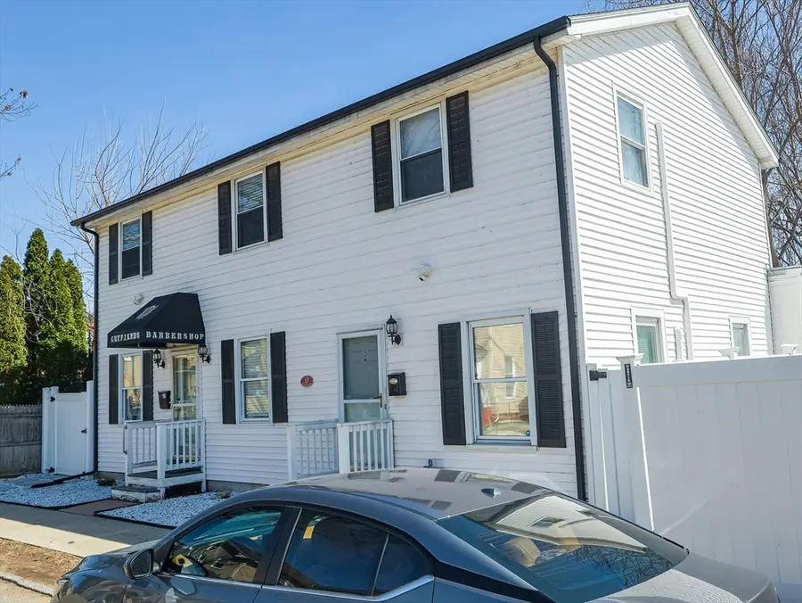 17 Lombard St, Springfield, MA 01105 - #2