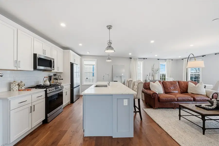 18-20 Crestway Rd #5, Boston, MA 02128 - #3