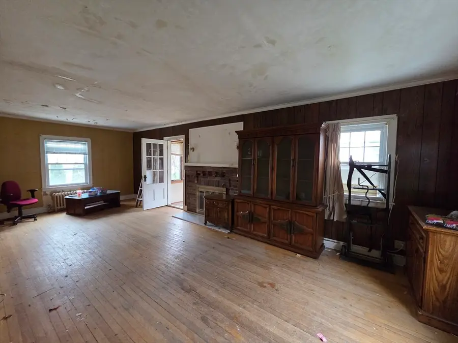 258 Beverly Rd, Worcester, MA 01605 - #2