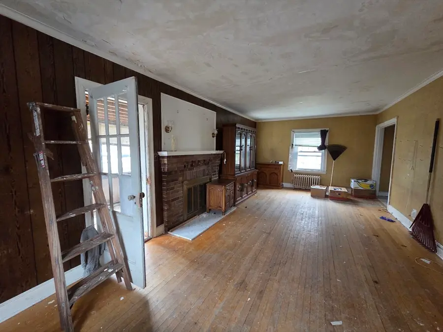 258 Beverly Rd, Worcester, MA 01605 - #3