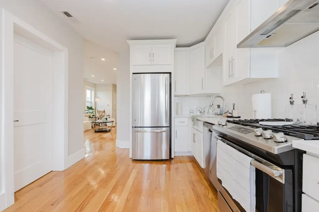 326 Chelsea St #3, Boston, MA 02128 - #1