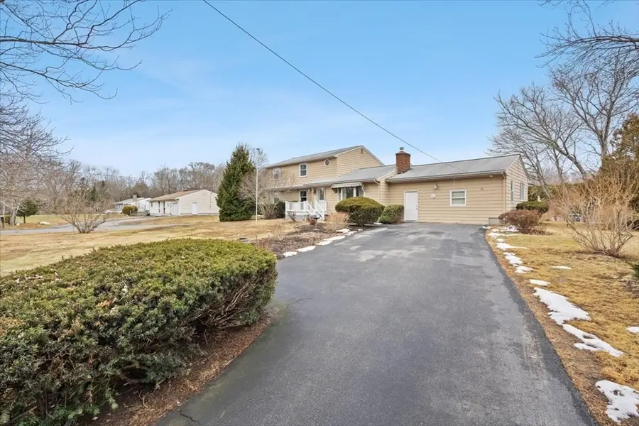 675 Wood St, Swansea, MA 02777 - #2