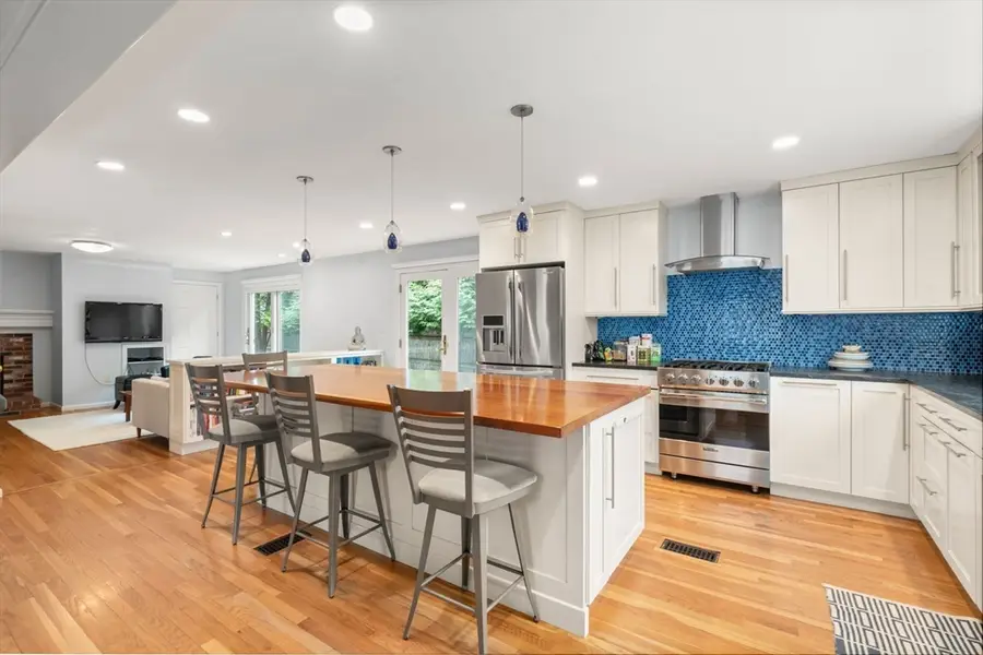 5 Derby St, Newton, MA 02465 - #2