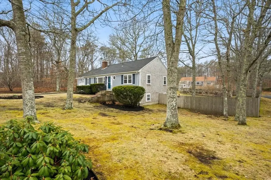 27 Goldenrod Ln, Yarmouth Port, MA 02675 - #2
