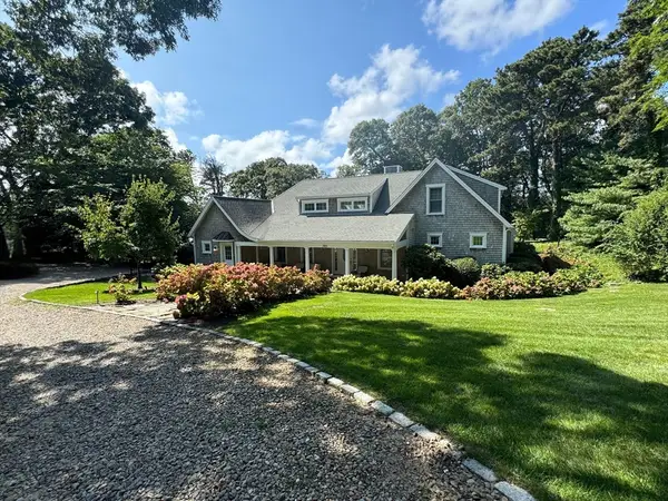 385 Barnes Road, Oak Bluffs, MA 02557