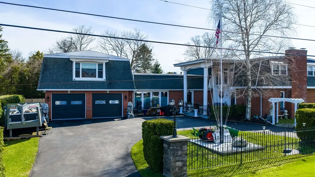 6 Middlefield Pl, Acushnet, MA 02743 - #1