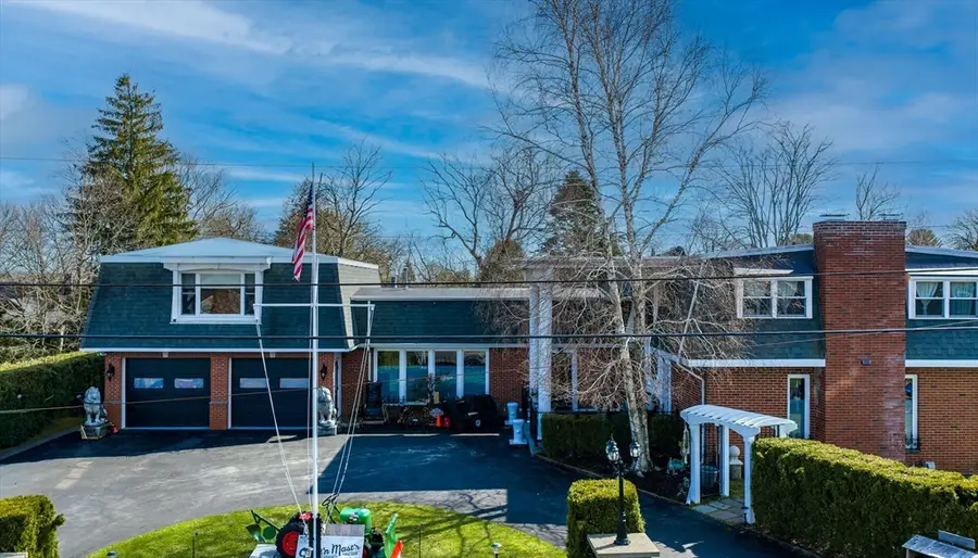 6 Middlefield Pl, Acushnet, MA 02743 - #3