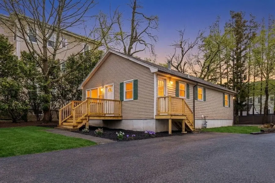 105 Arthur St, Brockton, MA 02302 - #2