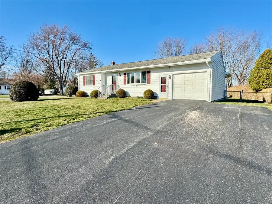 33 Whalon Ave, Swansea, MA 02777 - #2
