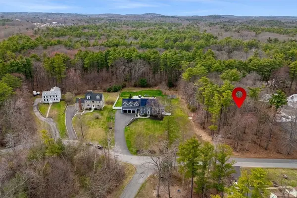 6 Palis Dr, Salisbury, MA 01952