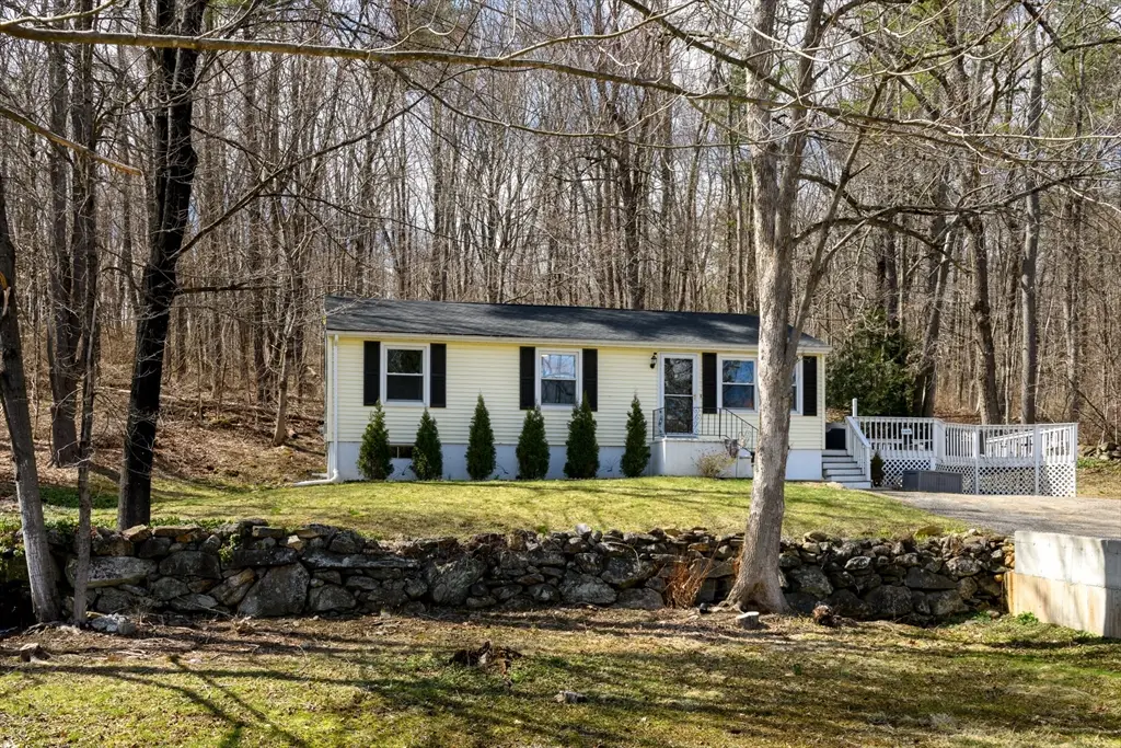 261 School Street N, Barre, MA 01005 - #1