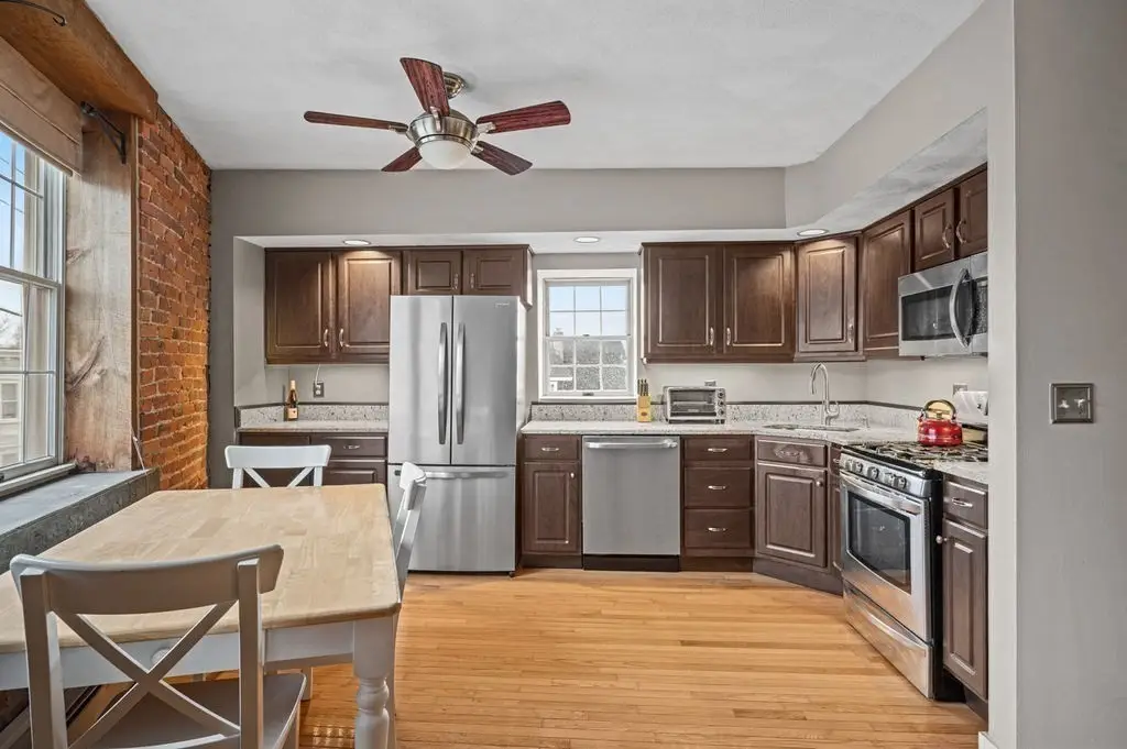 75 Summer St #5, Salem, MA 01970 - #1