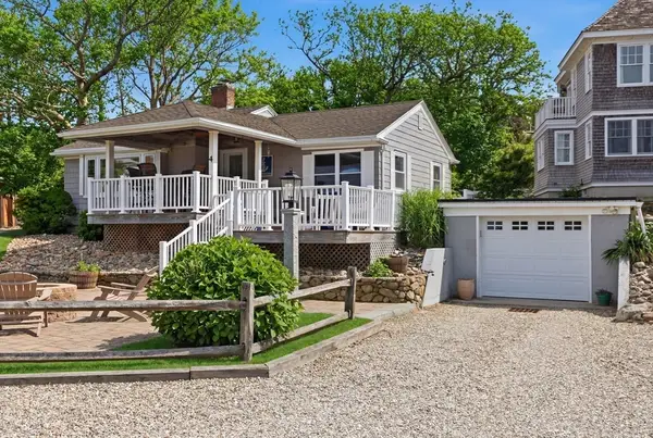 4 Osprey Ln, Plymouth, MA 02360