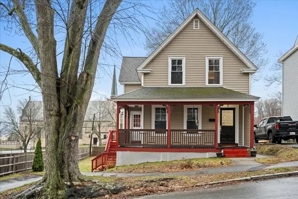 7 Chadwick St, Worcester, MA 01605