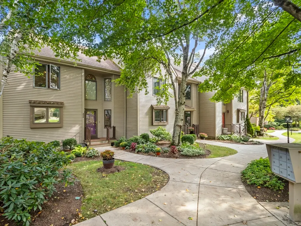 770 Salisbury St #424, Worcester, MA 01609 - #1