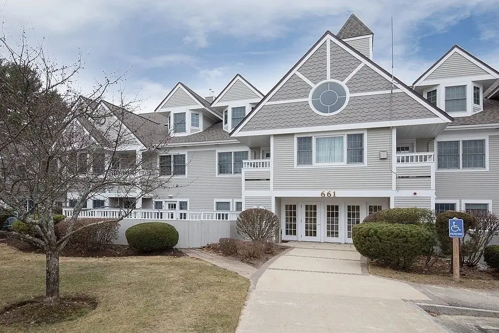 661 Lowell St #16, Lexington, MA 02420 - #1