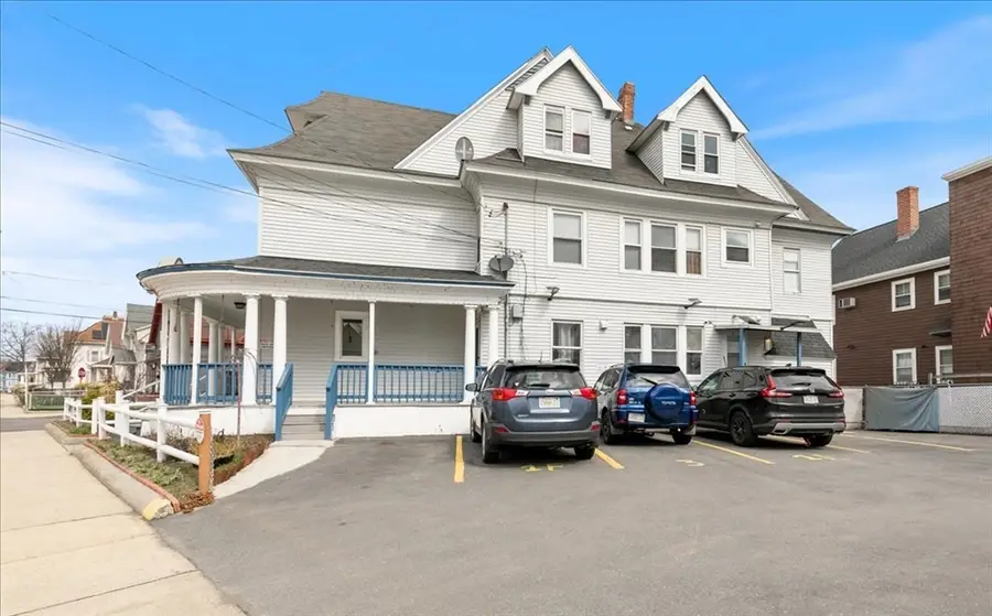 18 Winthrop Ave, Lawrence, MA 01843 - #3