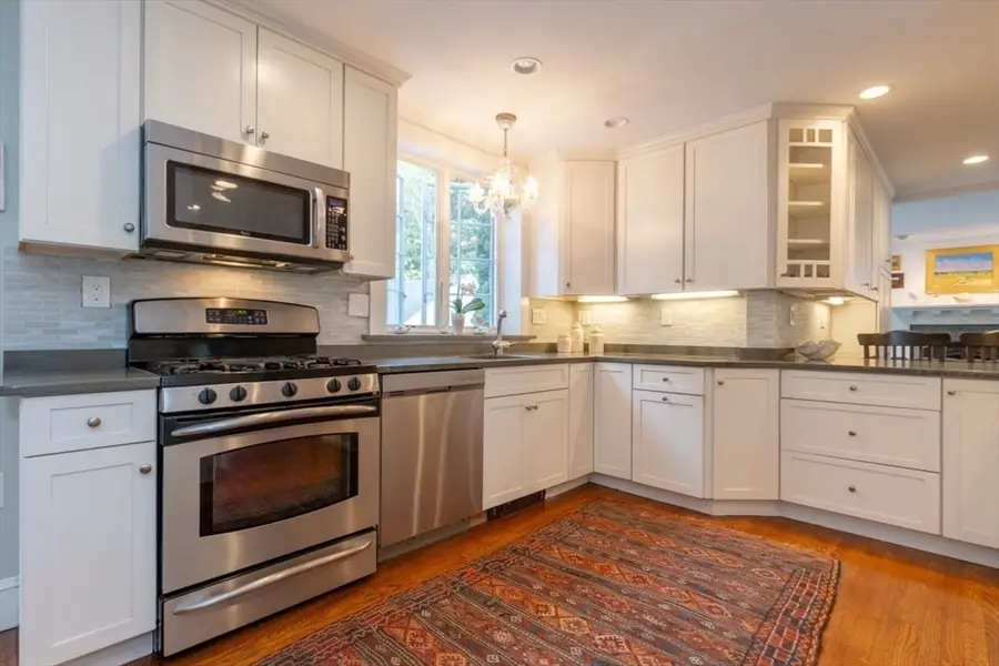 6 Willow Street, Wellesley, MA 02481 - #2