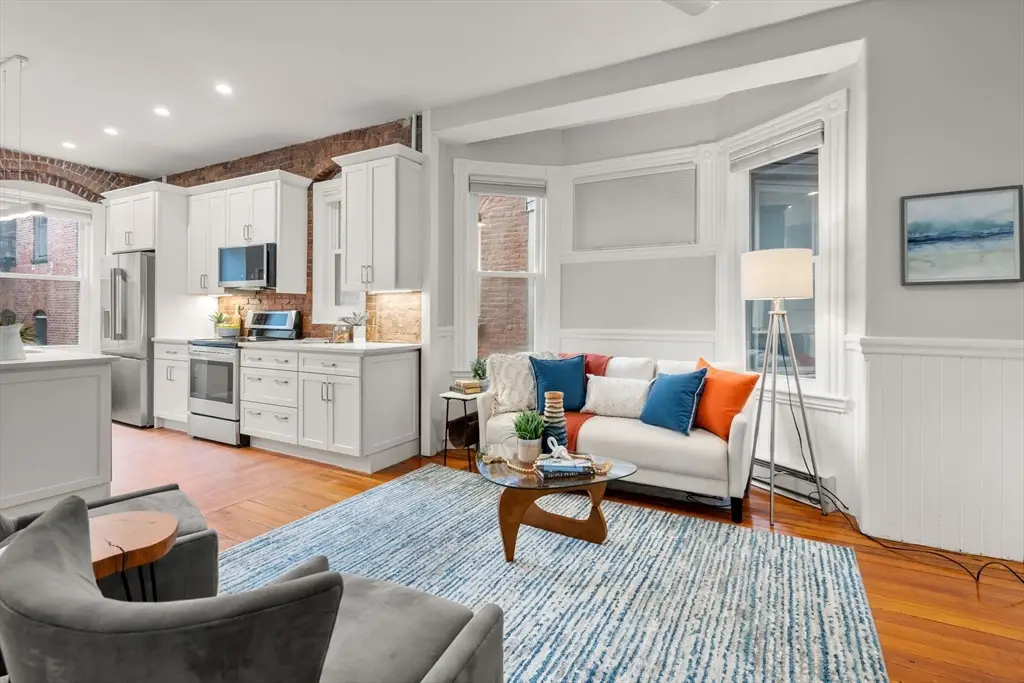 39 Kent St #4, Brookline, MA 02445 - #1