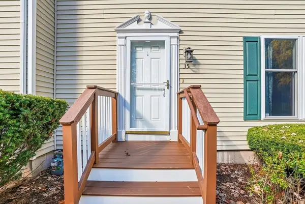 35 Highland Park #35, Uxbridge, MA 01569