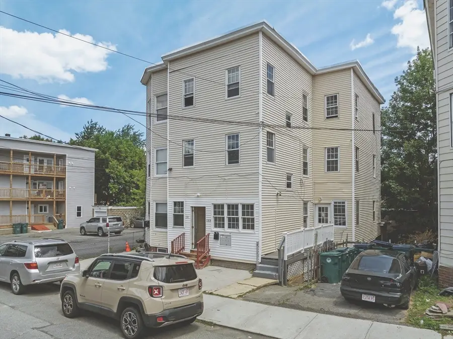 131 Clarendon St, Fitchburg, MA 01420 - #2