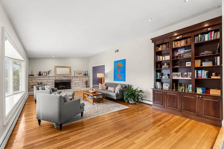 58 Leicester Rd, Marblehead, MA 01945 - #3