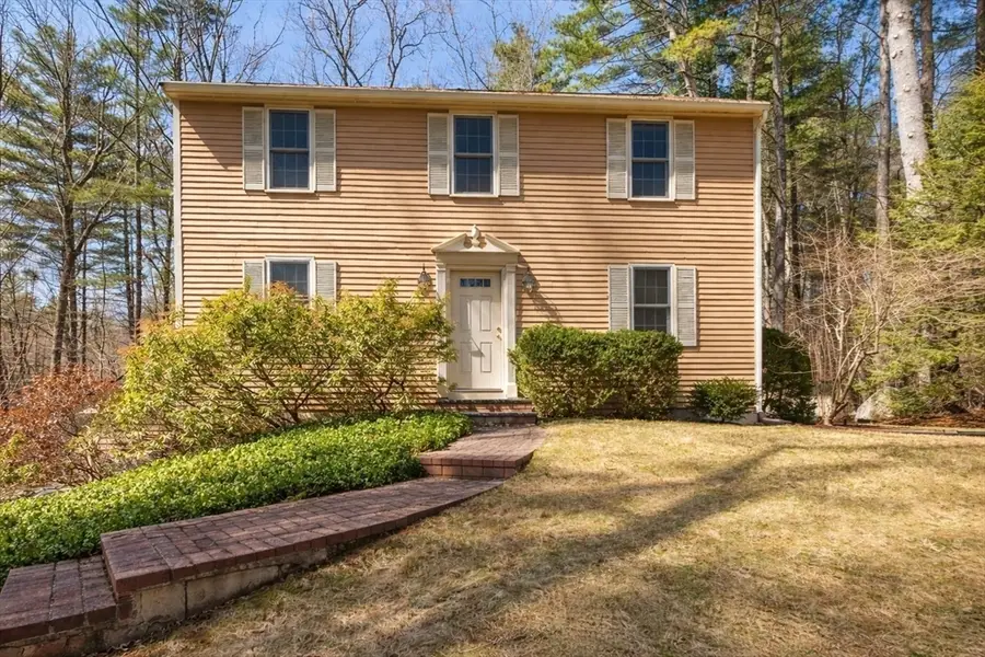 40 W Elm St, Hopkinton, MA 01748 - #2