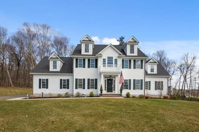 29 Rawson Farm Rd, Mendon, MA 01756 - #1