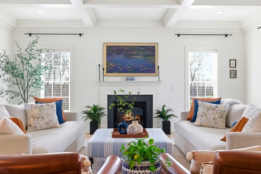 29 Rawson Farm Rd, Mendon, MA 01756 - #3