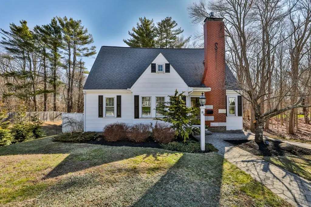 84 Central St, Georgetown, MA 01833 - #1