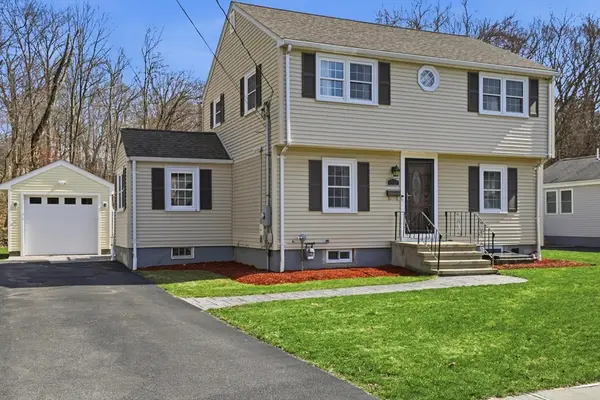 38 Stonewood Lane, Braintree, MA 02184