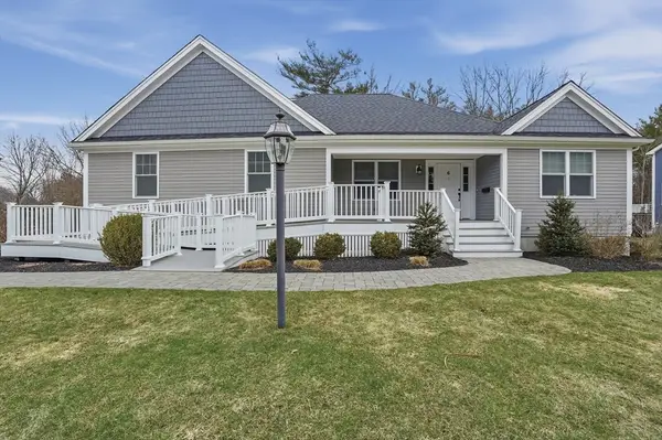 6 Woodrow Ln, West Bridgewater, MA 02379