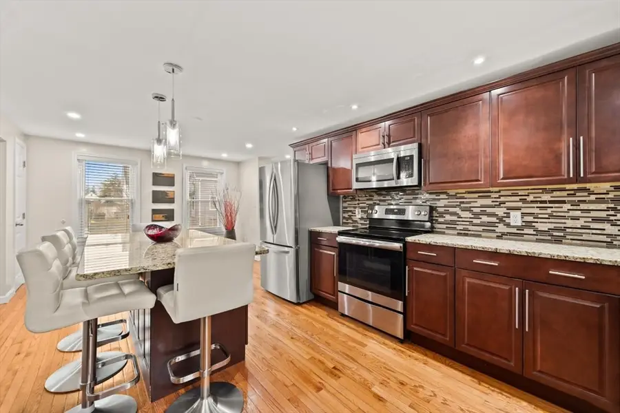 21 Arthur St, Taunton, MA 02780 - #2