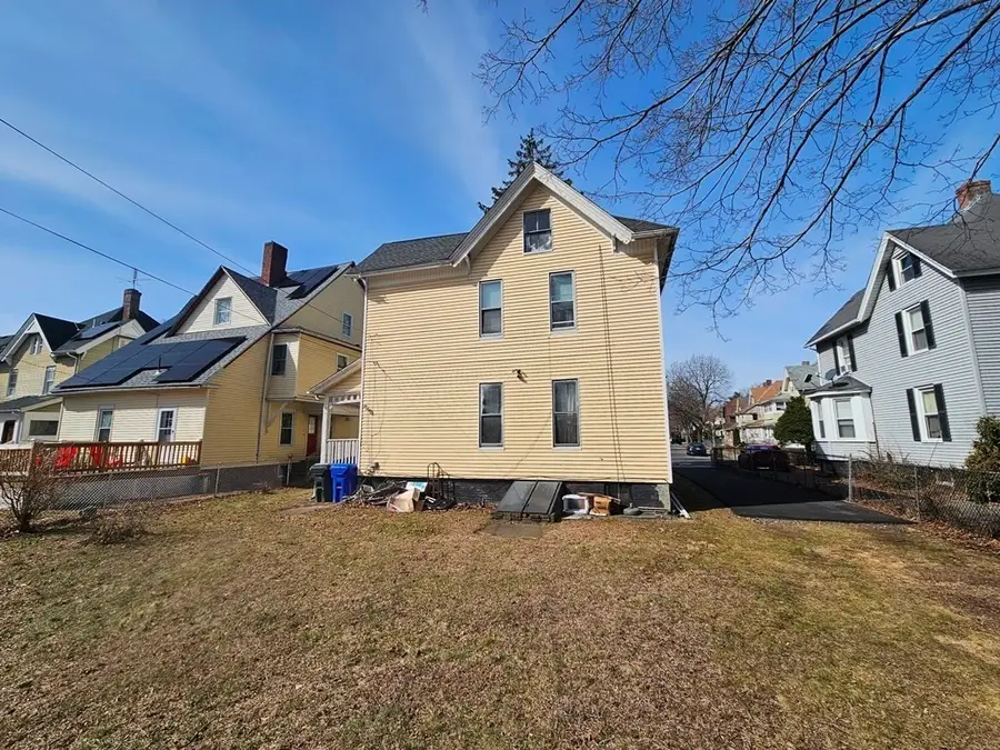 29 Yale St, Springfield, MA 01109 - #2