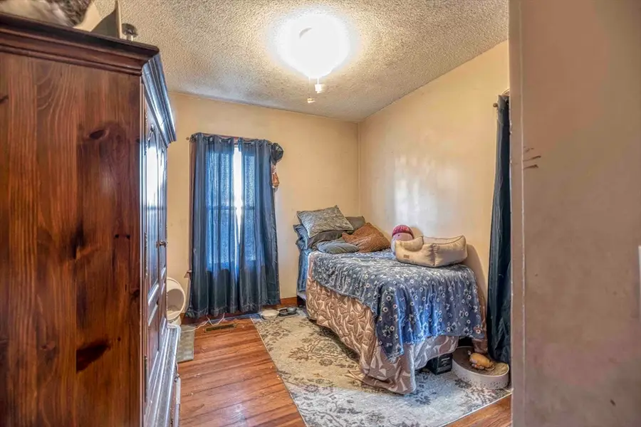 26 Stockton St, Fall River, MA 02721 - #2