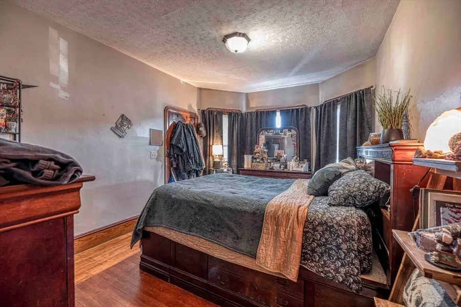 26 Stockton St, Fall River, MA 02721 - #3