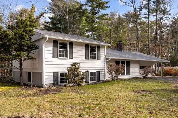 90 Helena Rd, Marshfield, MA 02050
