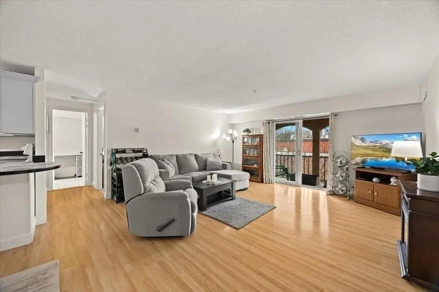 685 Oak Street #27-12, Brockton, MA 02301 - #3