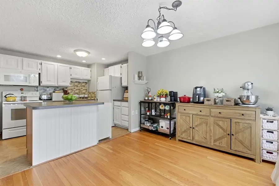 281 Boylston St #D, Lowell, MA 01852 - #2