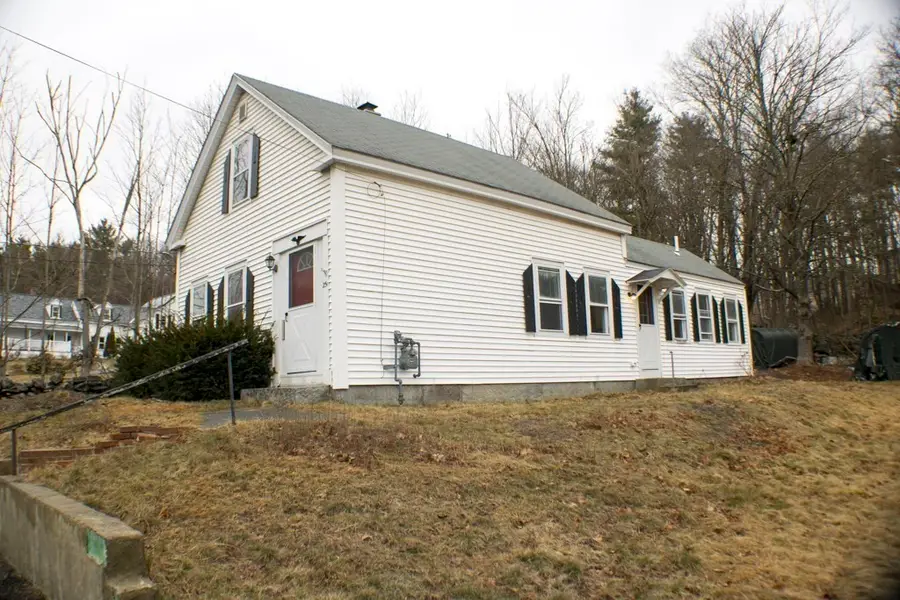 250 Ashburnham St, Fitchburg, MA 01420 - #3