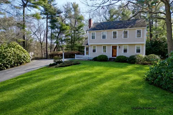 10 Pine Brook Dr, Kingston, MA 02364