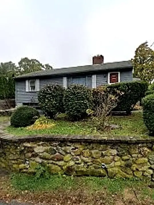2 Savin Road, Wakefield, MA 01880