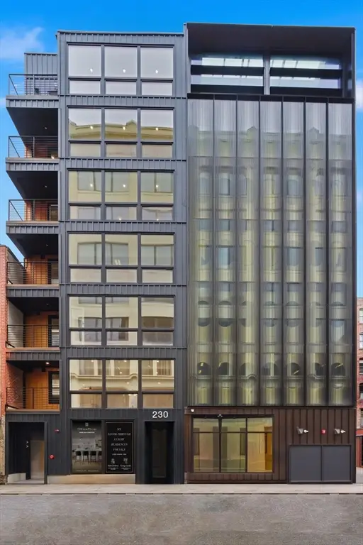 230 Friend St. #2, Boston, MA 02114