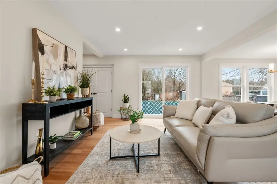 24 Lowell St, Wilmington, MA 01887 - #3