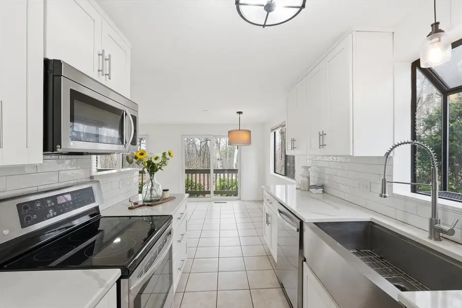 59 Samuel Dr #59, North Grafton, MA 01536 - #3