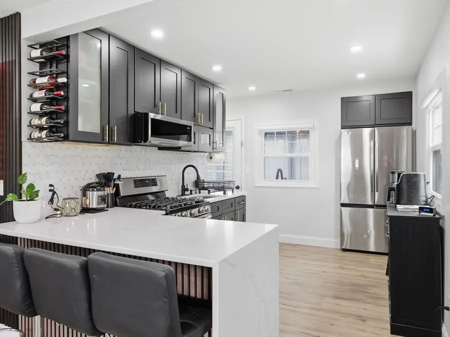 63 Jasper St, Saugus, MA 01906 - #3