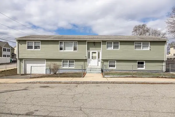 35 Nelson Ave, Lowell, MA 01852