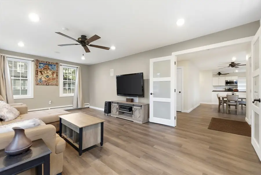 411 Market St, Rockland, MA 02370 - #3